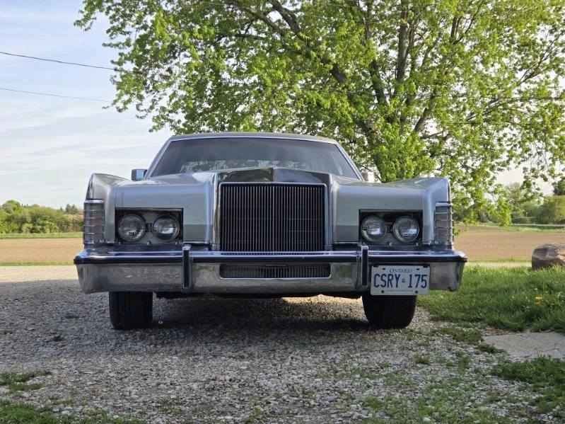 1979 Lincoln Town Car Continental, Williamsburg Edition - photo 3