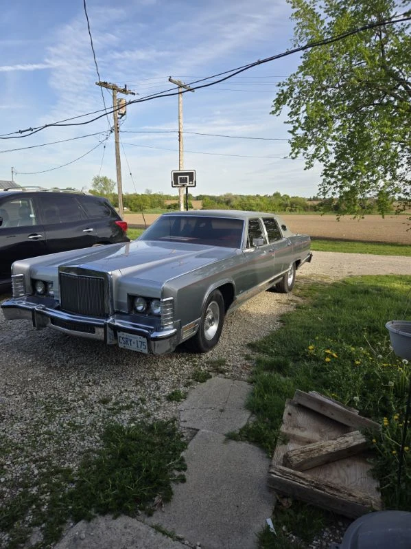 1979 Lincoln Town Car Continental, Williamsburg Edition - photo 4