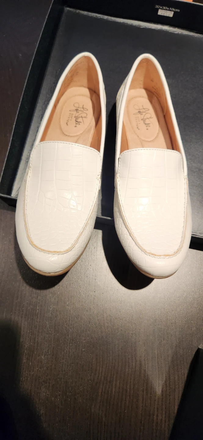 Life Stride "Comfy Step" White Croc Embossed Loafers