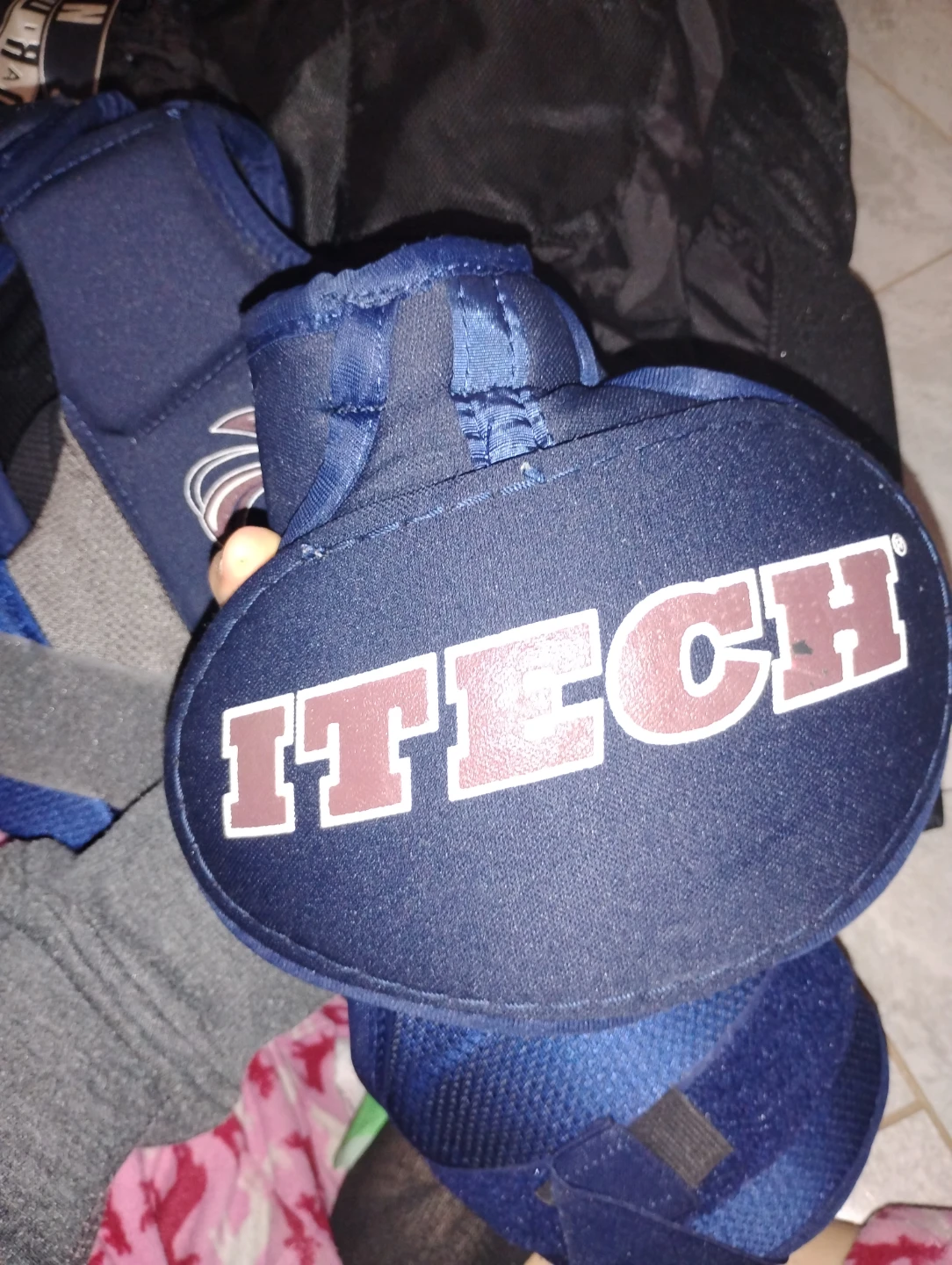 ITech Hockey Shoulder Pads - photo 2
