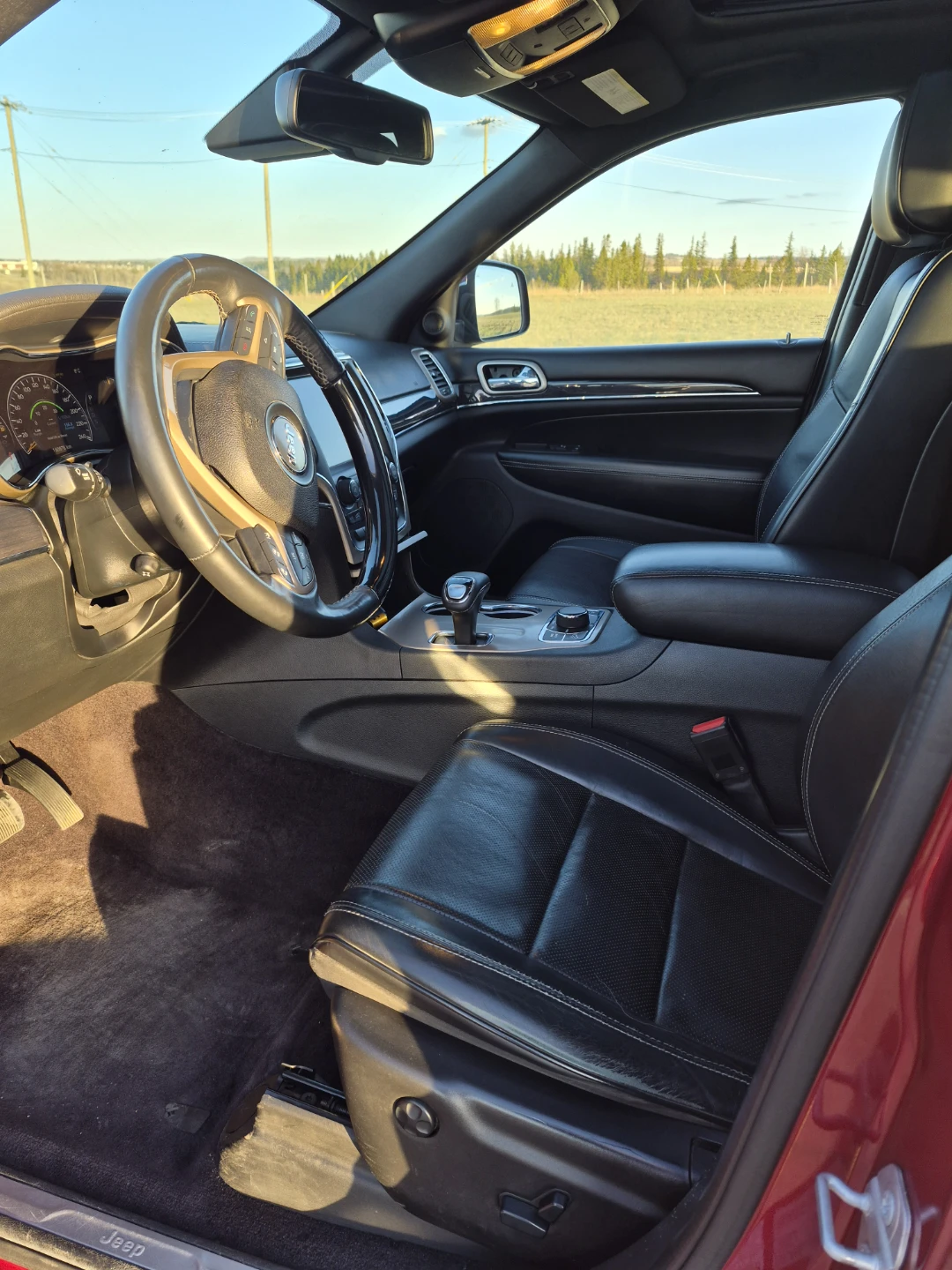 Jeep Grand Cherokee - photo 3