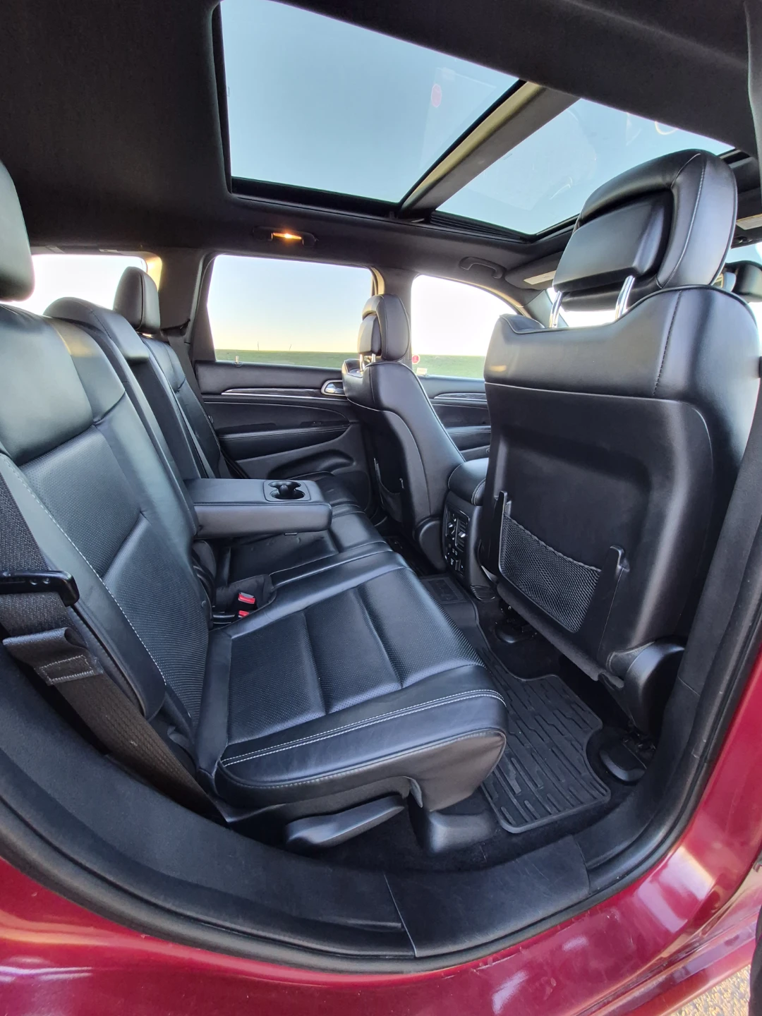 Jeep Grand Cherokee - photo 5