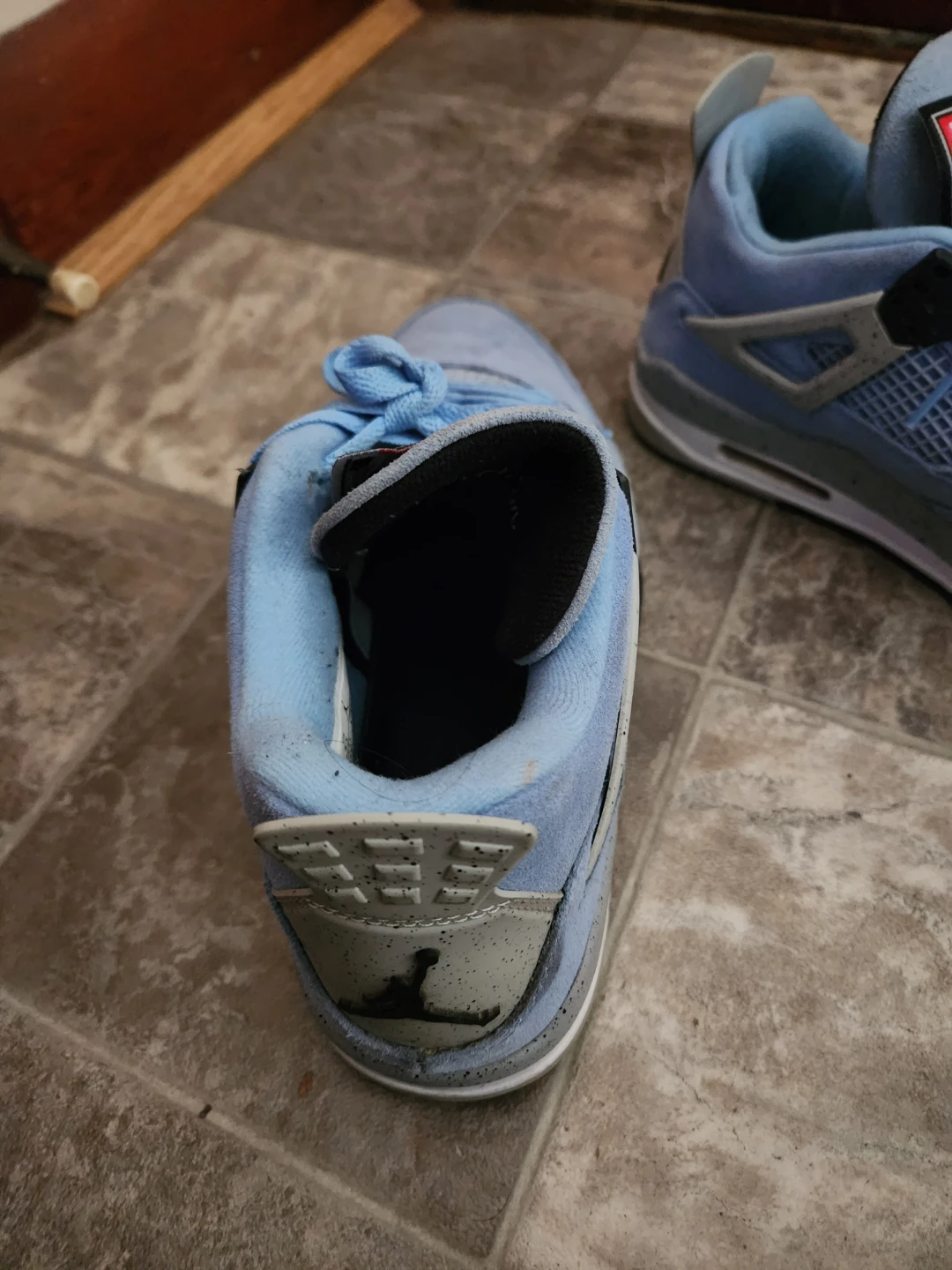 Air Jordan 4 Retro 'University Blue' - Size 8.5 - photo 3