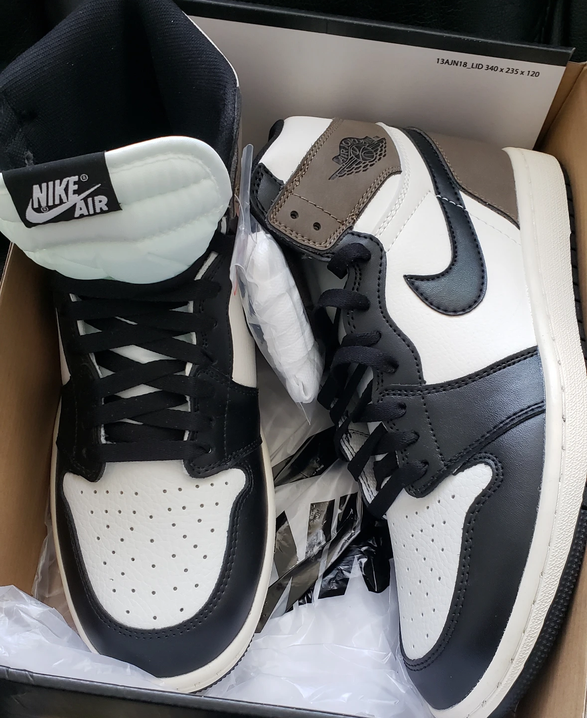 Brand new Jordan 4 Mocha High Top S 10 9.5