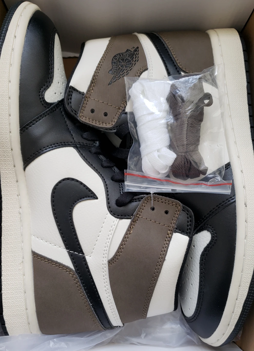 Brand new Jordan 4 Mocha High Top S 10 9.5 - photo 2