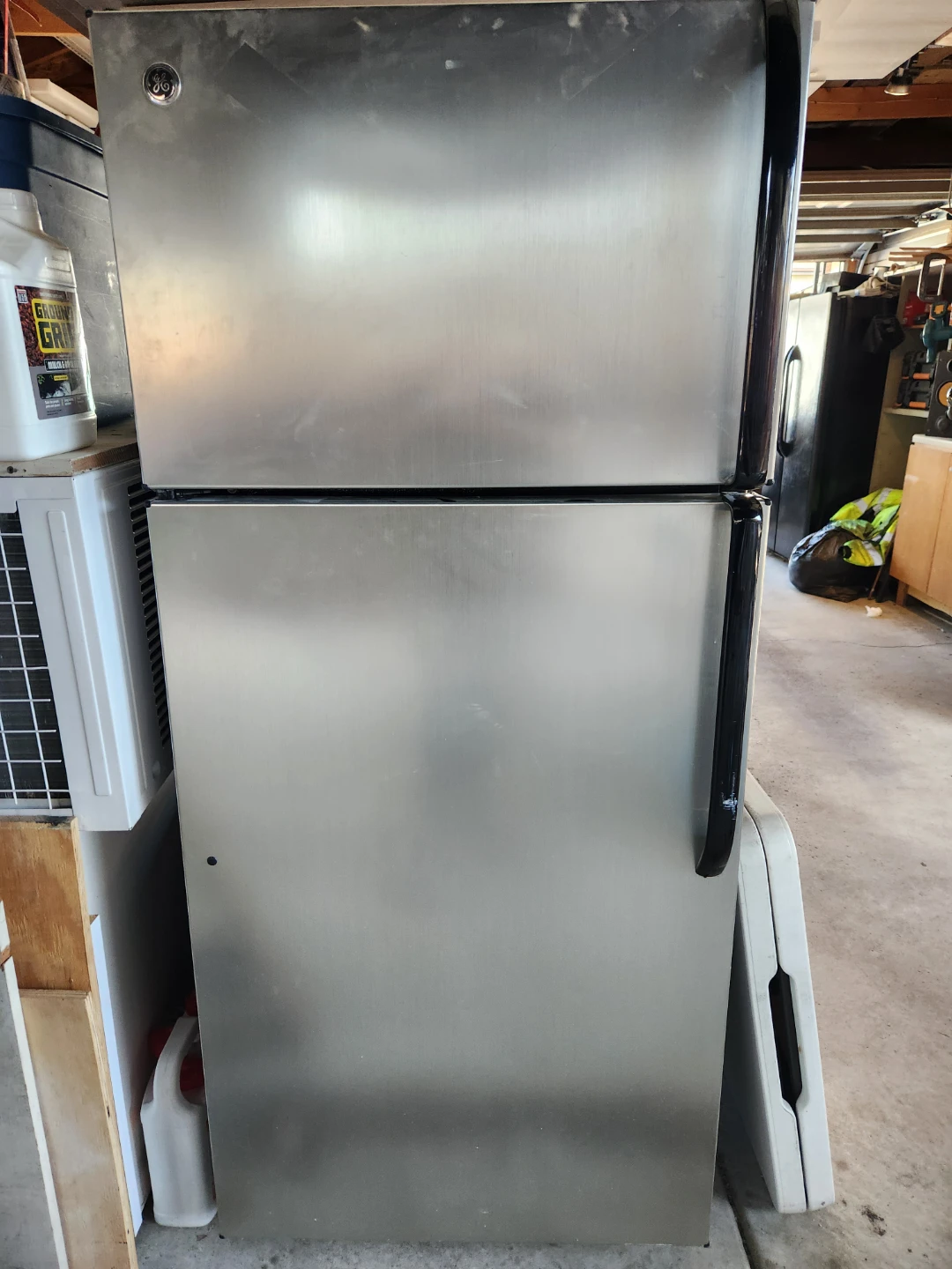 GE Refrigerator