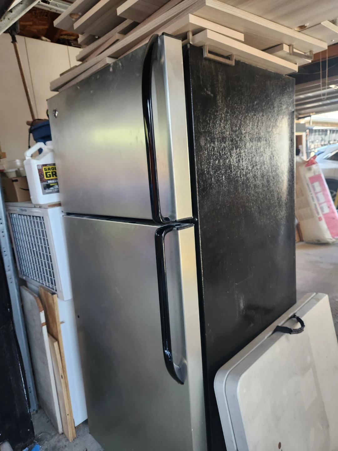 GE Refrigerator - photo 3