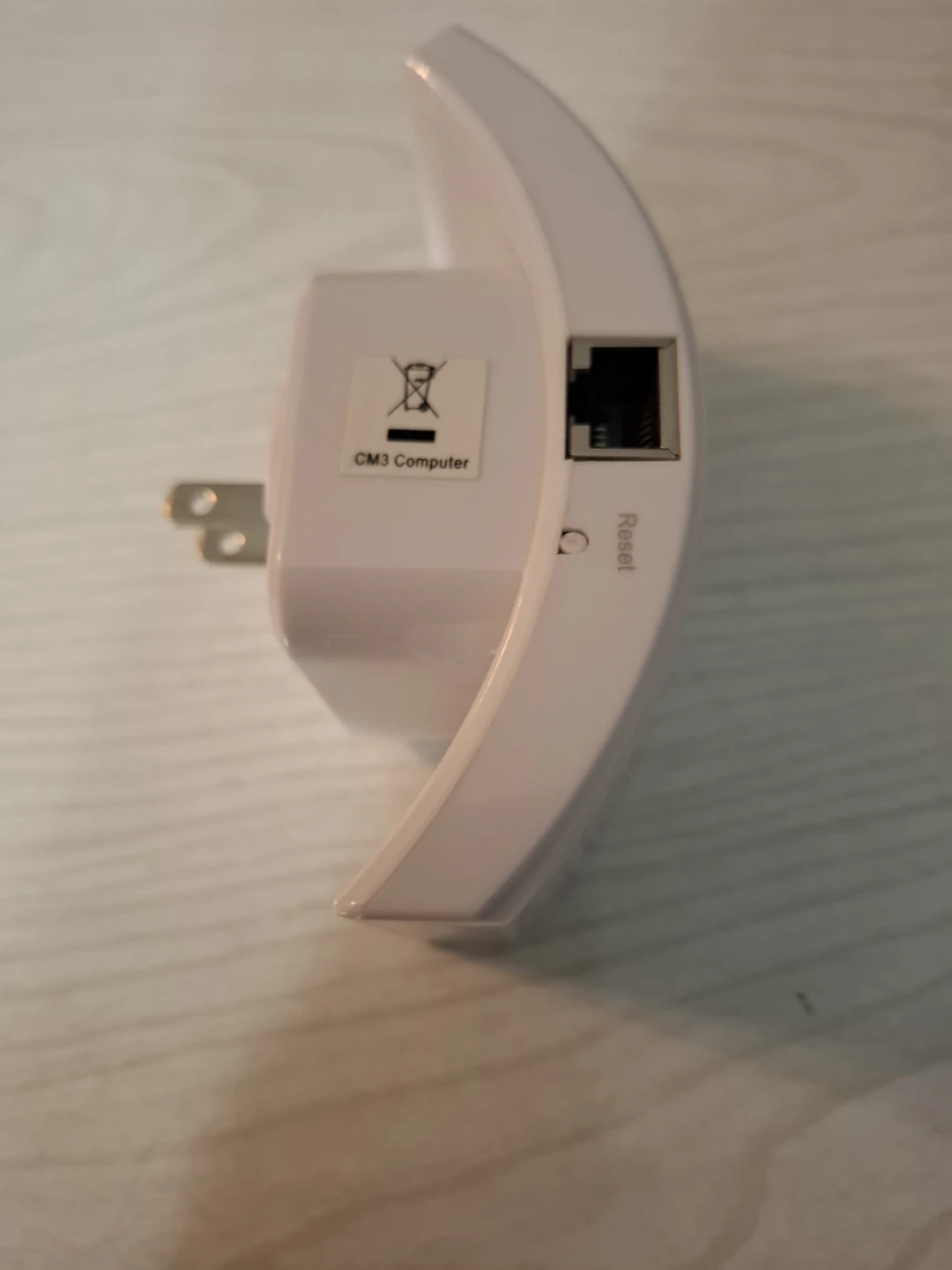 CM3 Wireless-N WiFi Repeater - photo 2