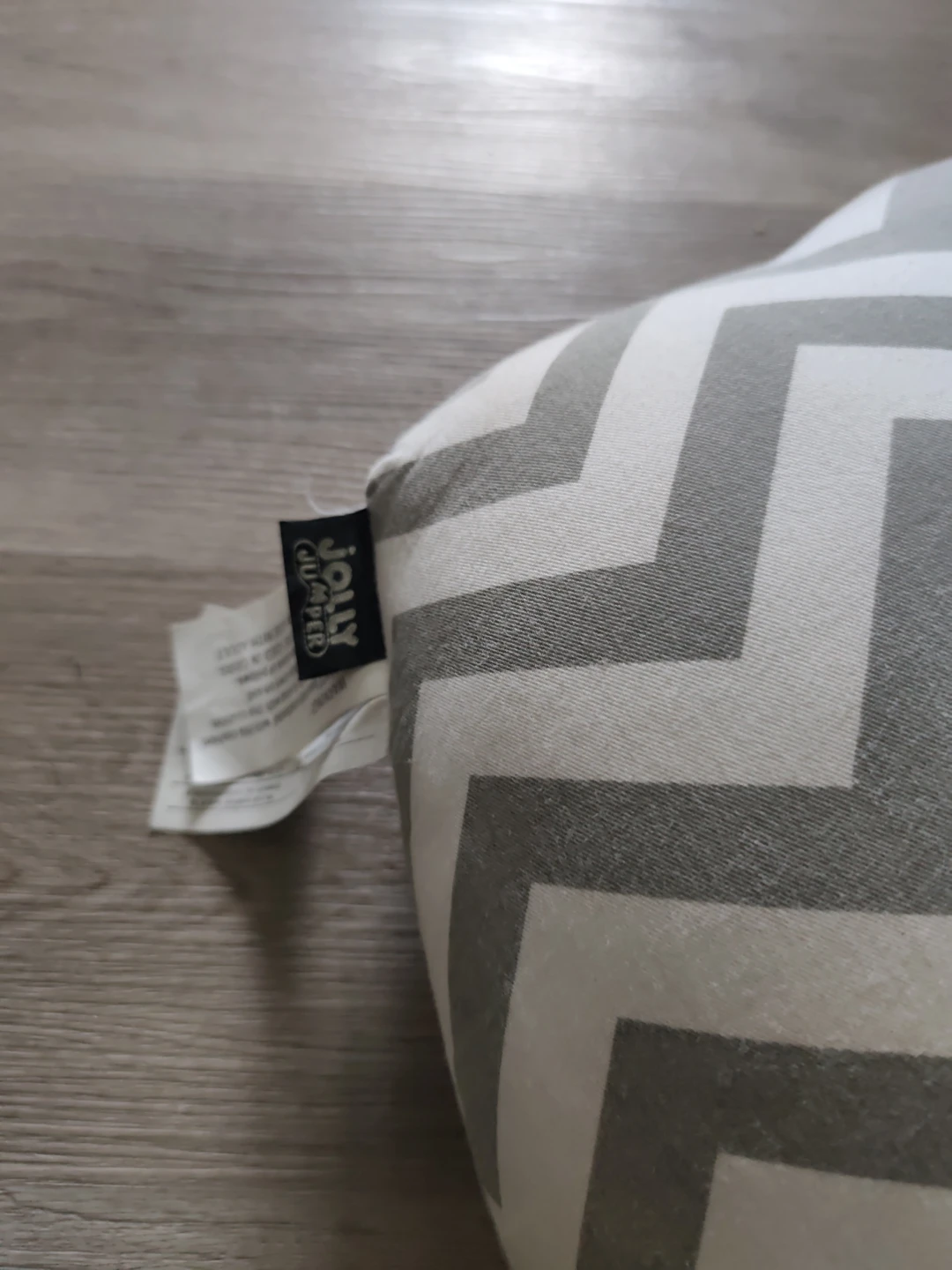 Jolly Jumper Nursing Pillow - photo 2