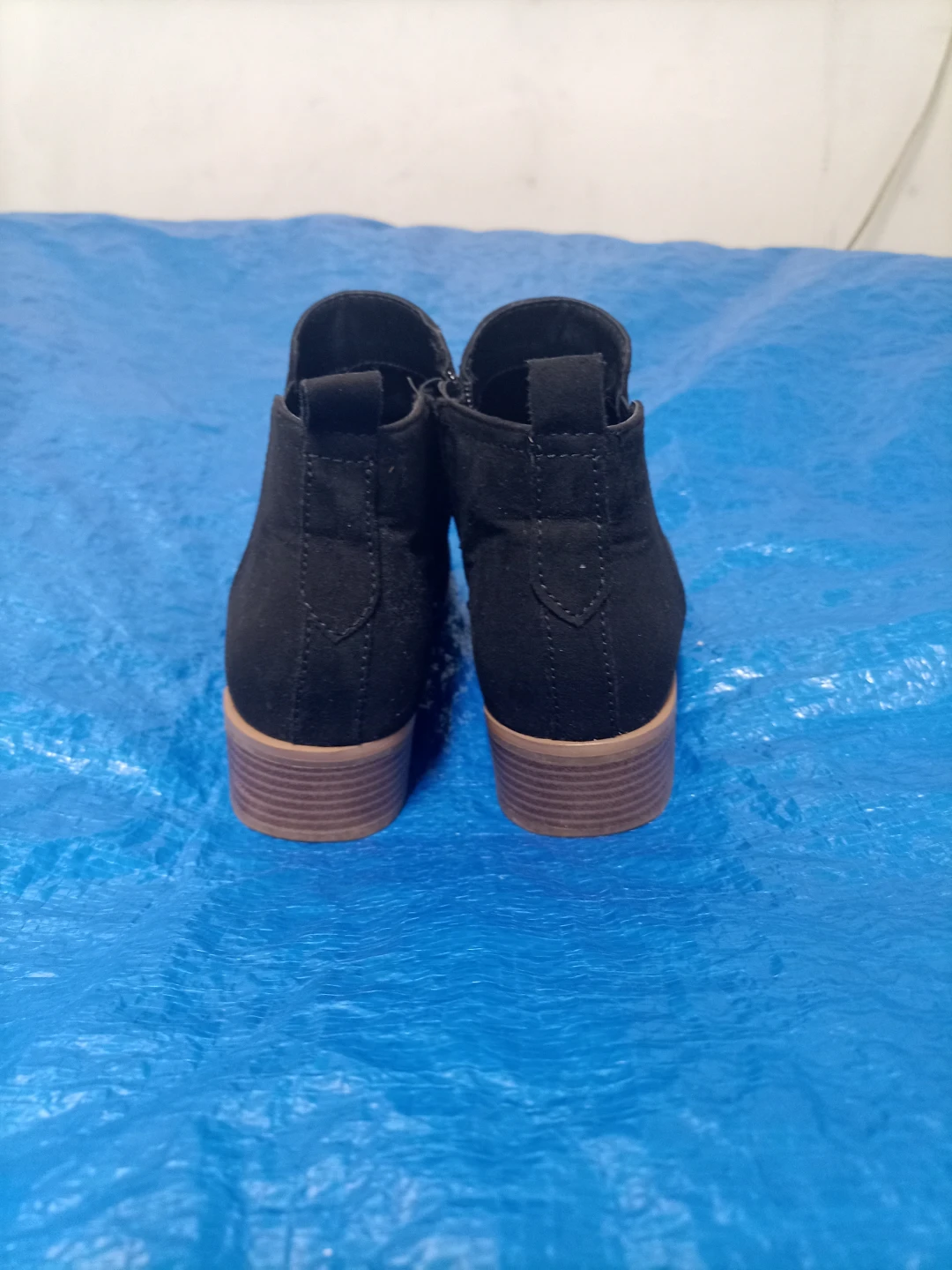 Time and Tru Black Ankle Boots Size 7 - photo 3