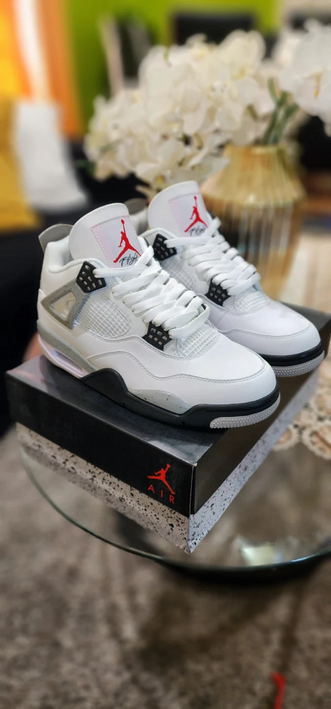 Jordan 4 Retro 'White Oreo'