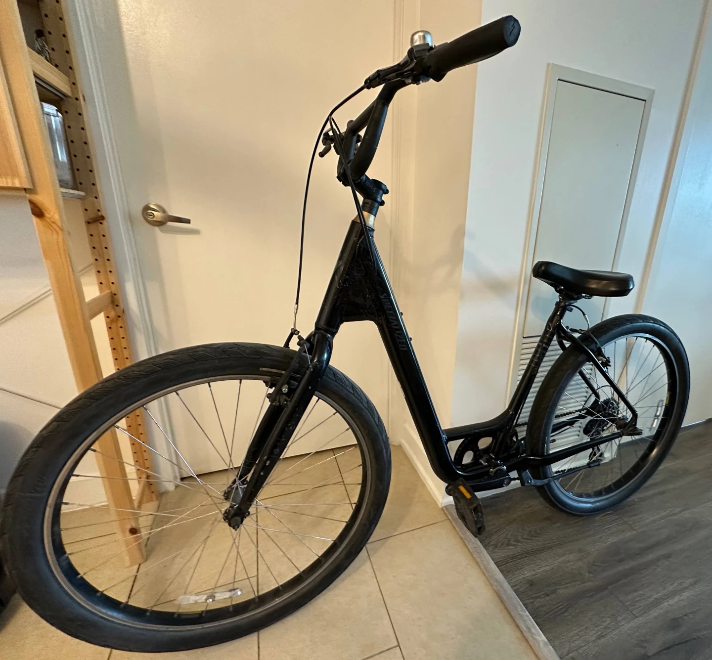 Specialized Roll Low Entry Bike - photo 2