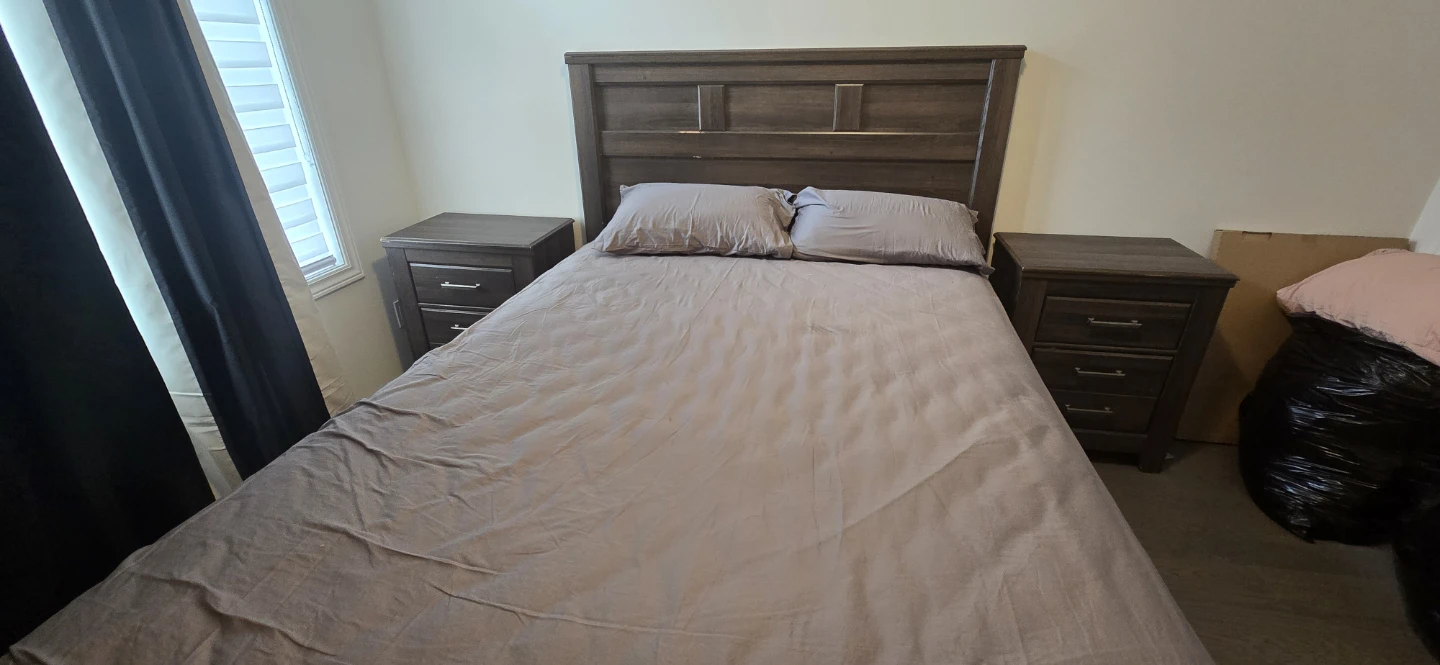 Ashley Design Storage Queen Bed with 2 nightstands