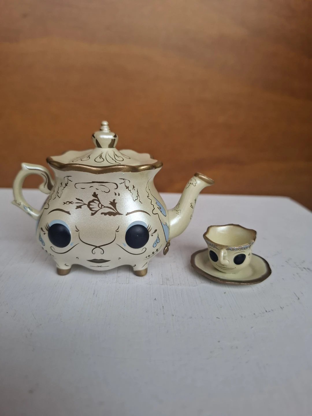 Figurine pop théière la belle et la bête