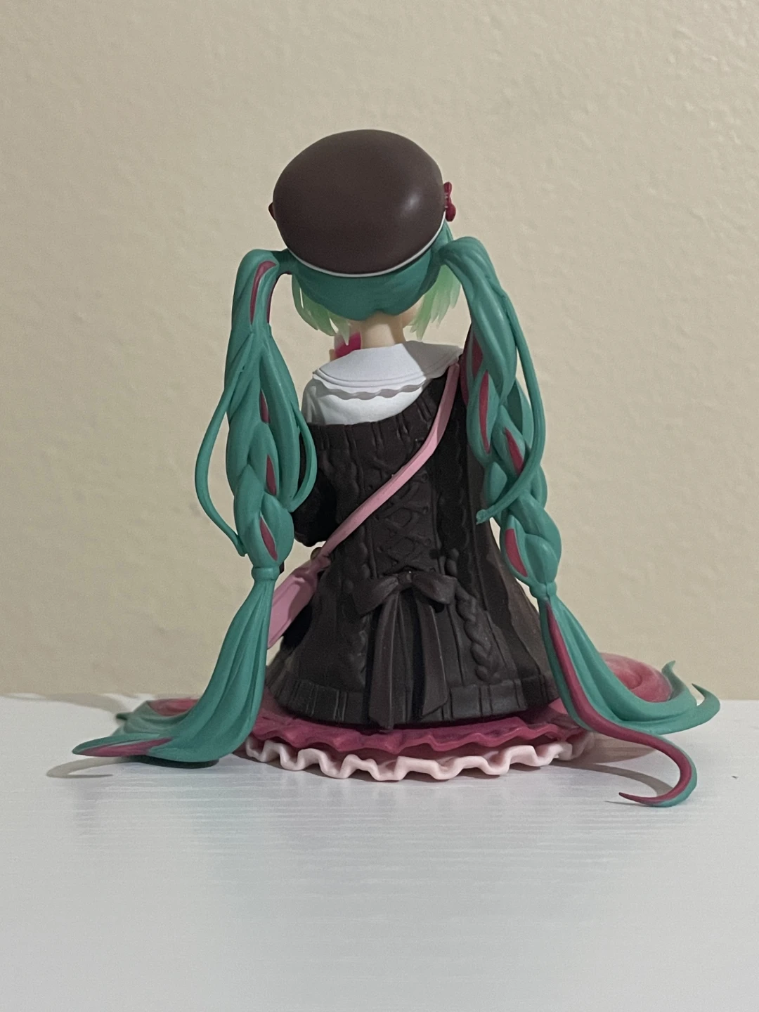 Authentic FURYU Hatsune Miku Autumn Date Pink Figure - photo 5