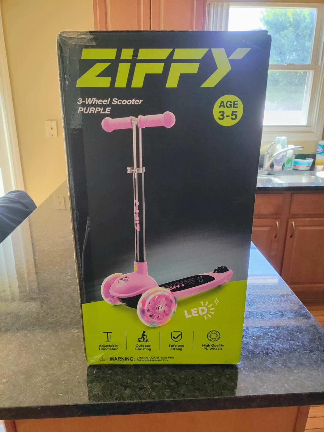 Ziffy Pink 3-Wheel Scooter with LED Light-Up Wheels (Ages 3-5)