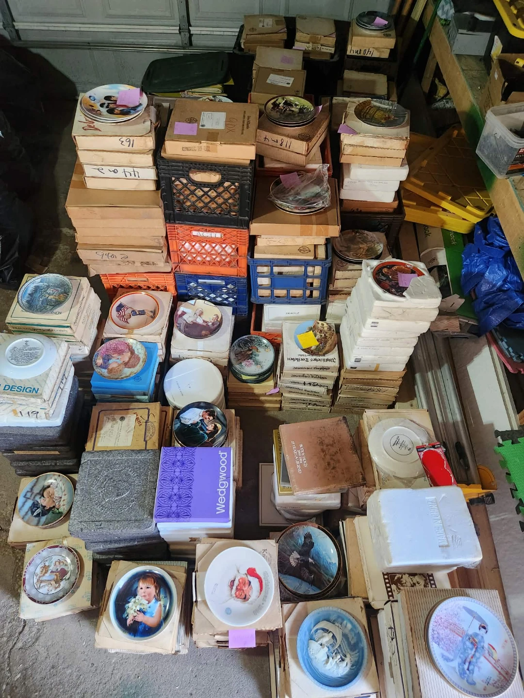 Huge Vintage Collector Plates (1980s–1990s) – Bulk Sale Only - photo 2