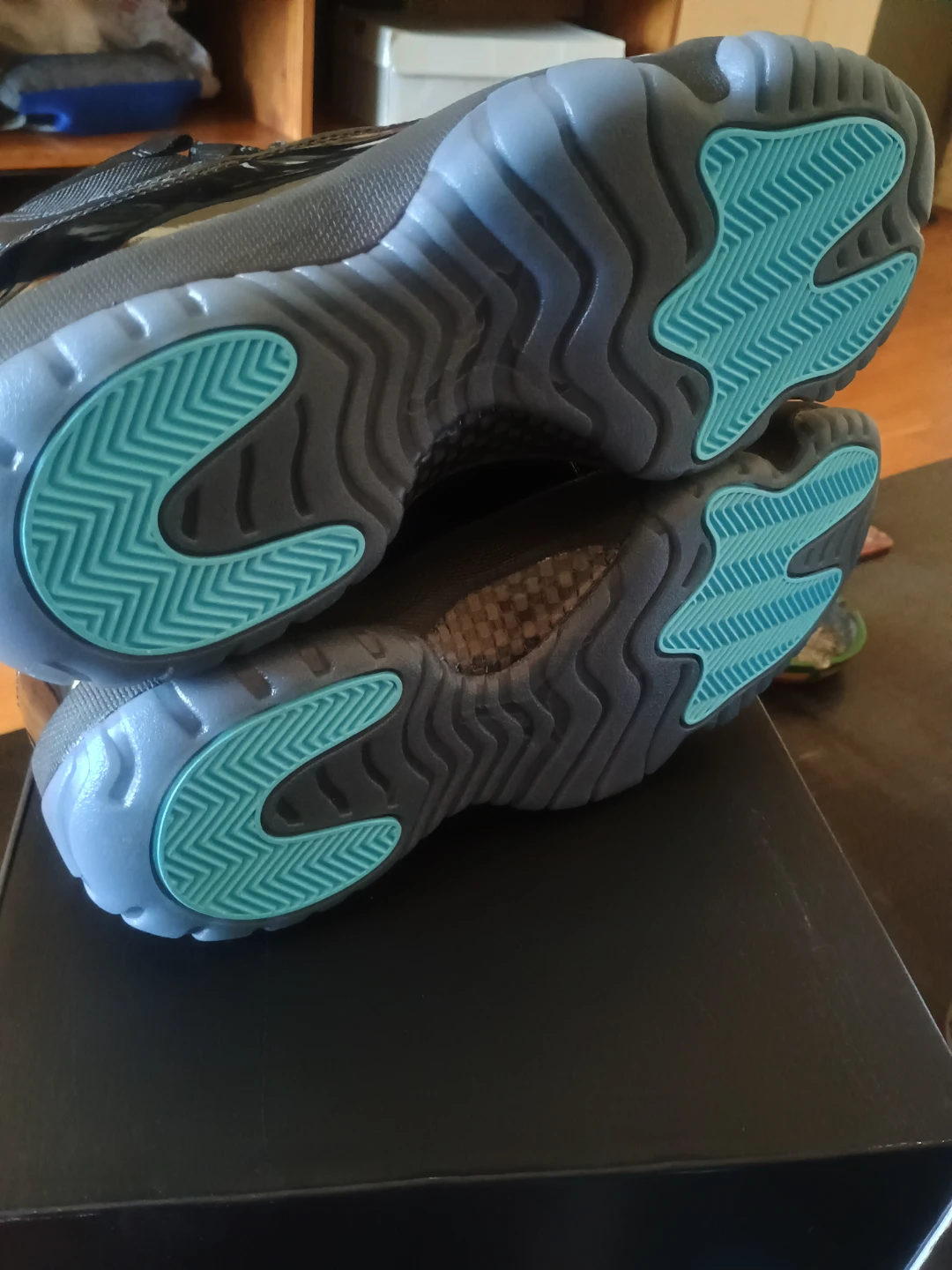 Air Jordan 11 Retro  Gamma Size 9.5 - photo 3