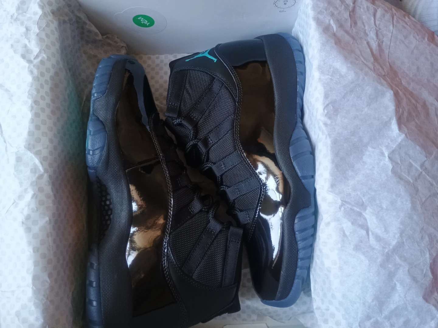 Air Jordan 11 Retro  Gamma Size 9.5