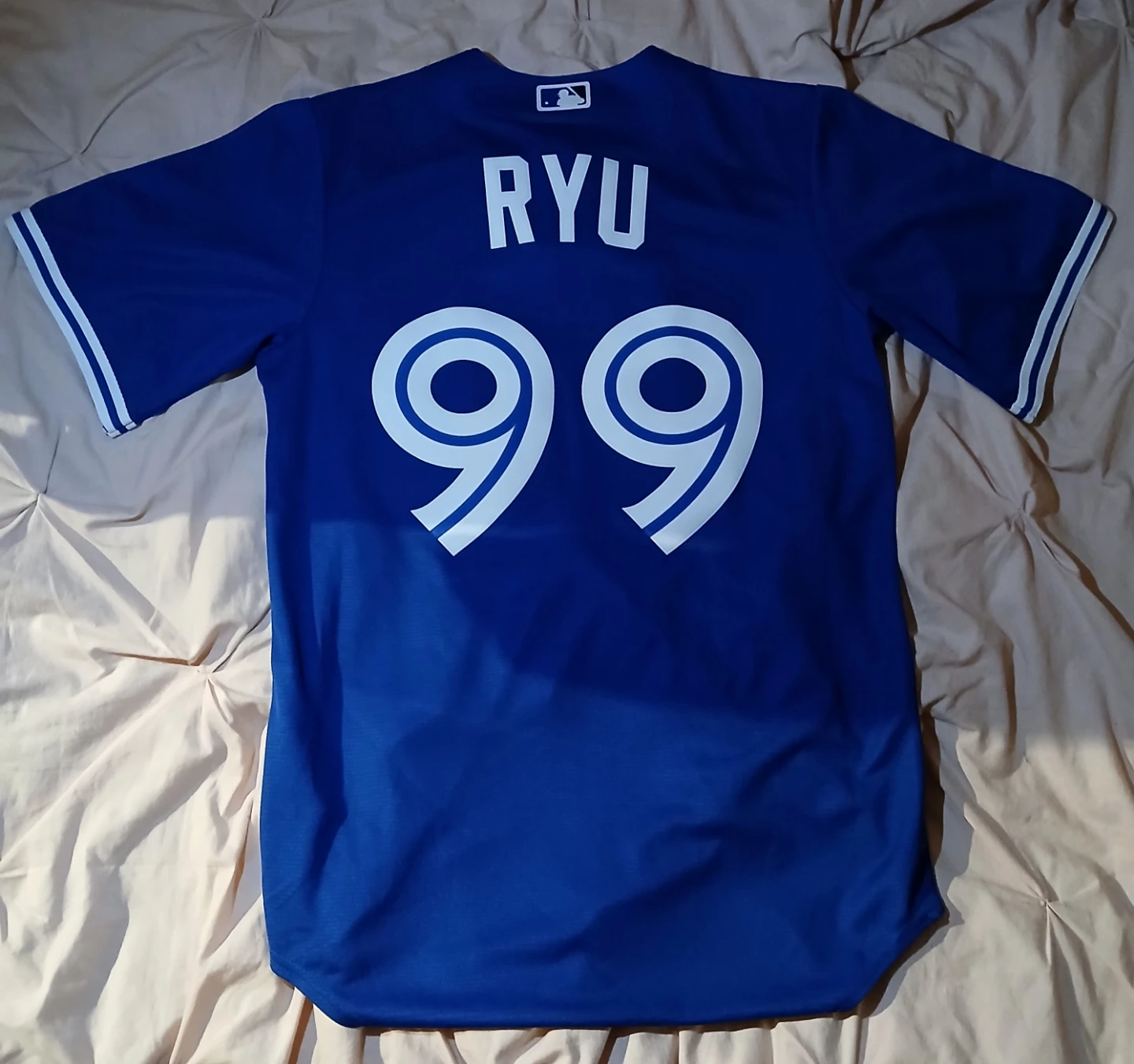 Blue Jay's baseball uniform (korean player name on it) - photo 4