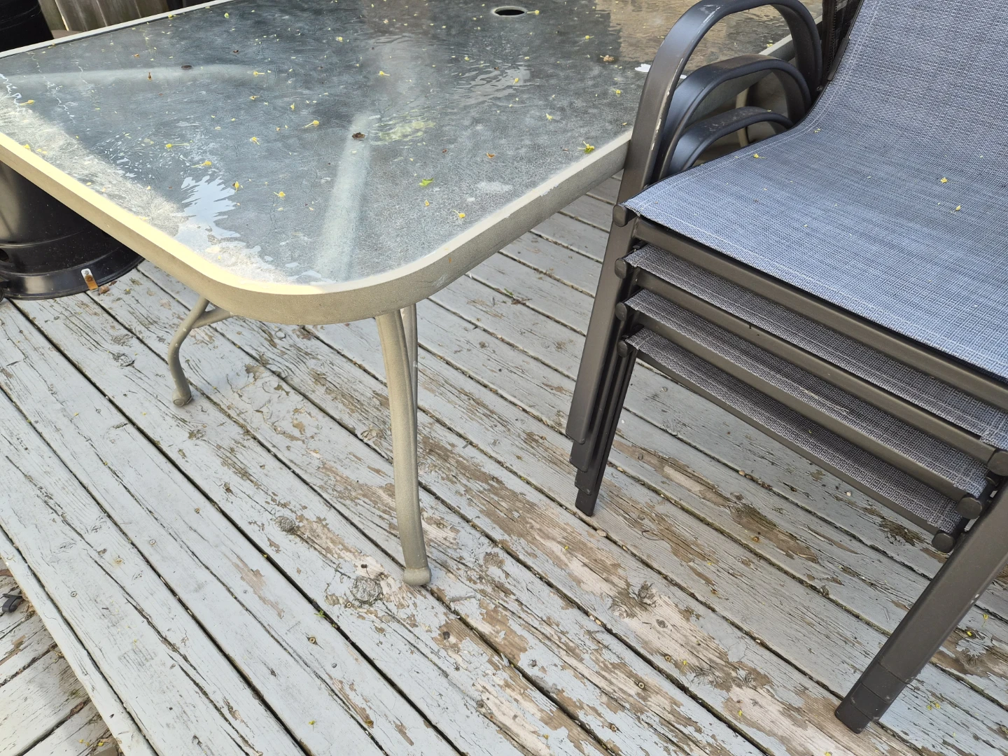 Glass Top Patio Table and Stackable Chairs - photo 3