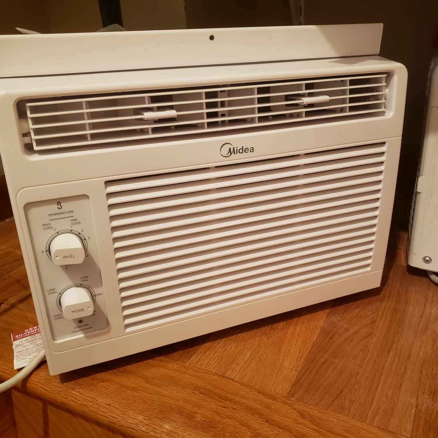 Midea MAW05M11WWT Window Air Conditioner