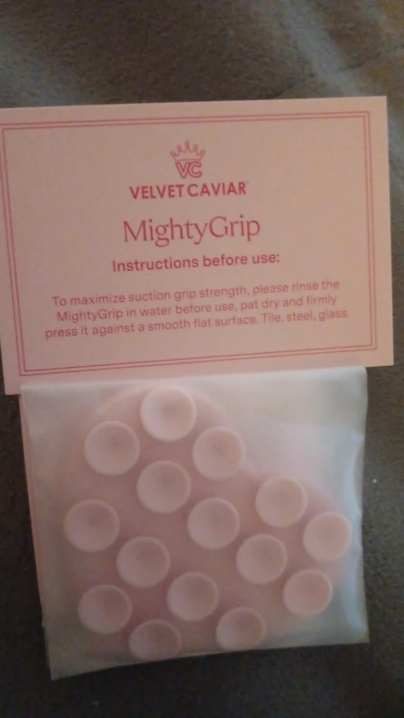 Velvet Caviar MagSafe MightyGrip Heart Phone Mount - photo 3