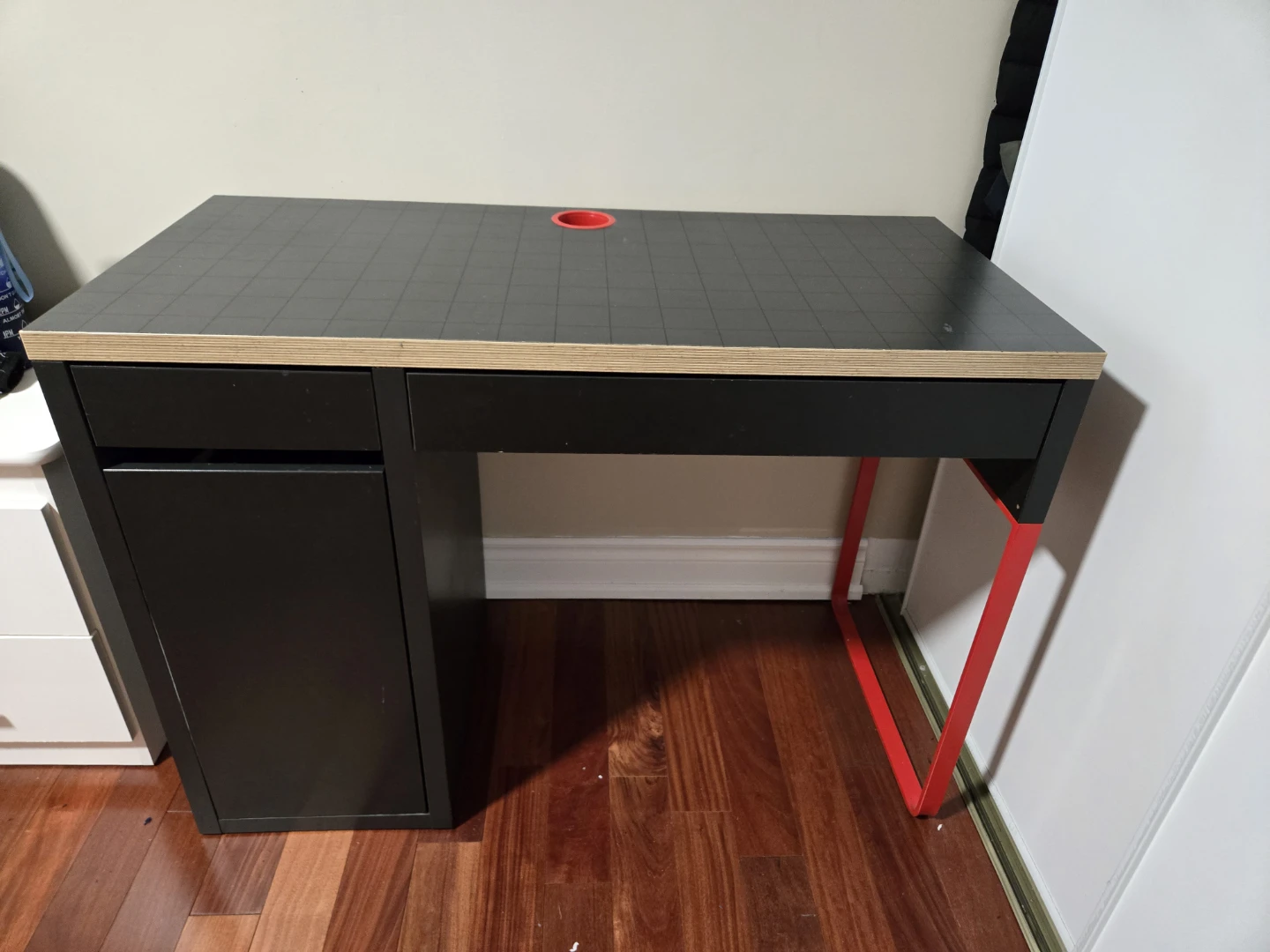 Ikea study table with side table