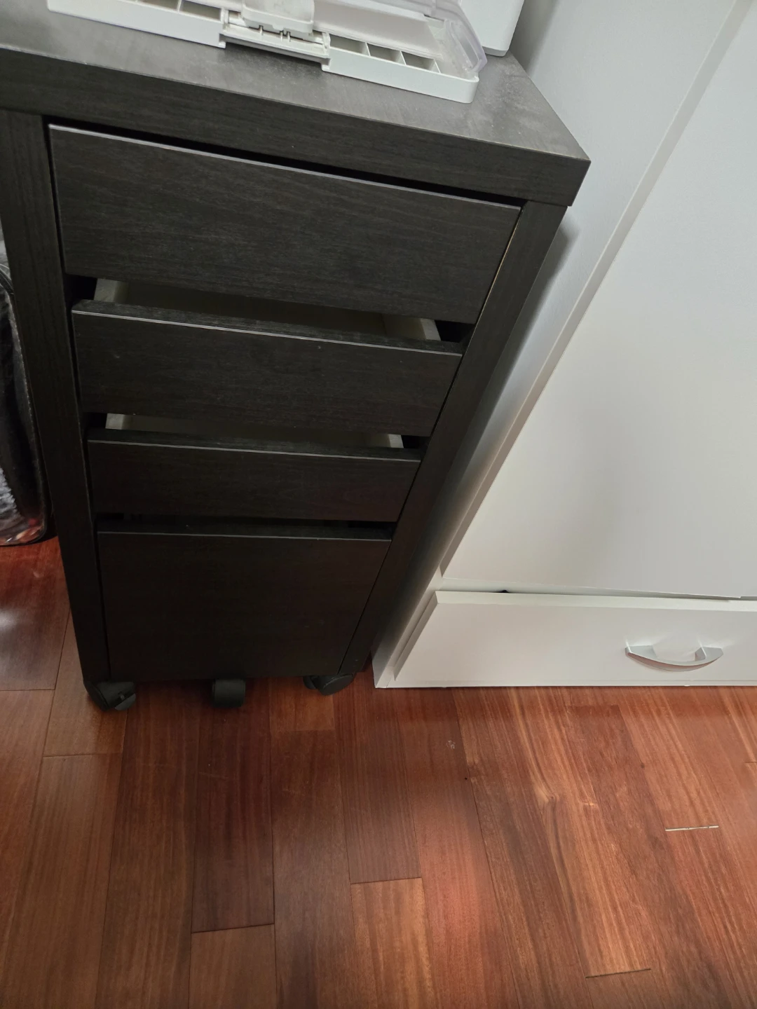 Ikea study table with side table - photo 4