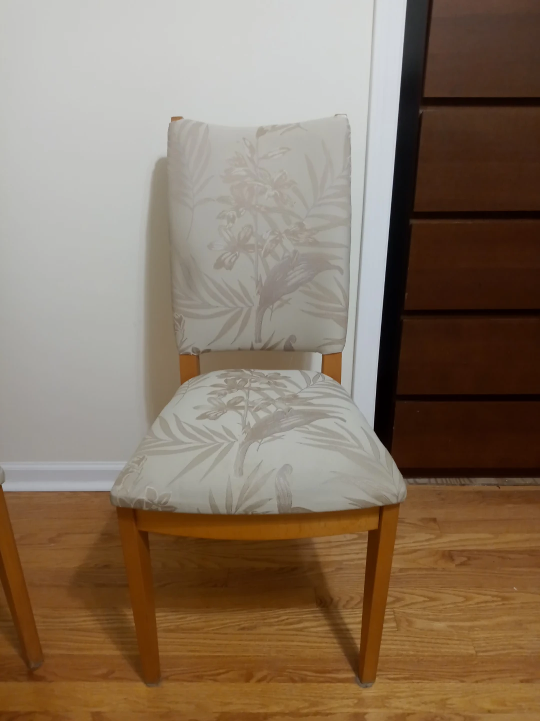 Set of 2 Upholstered Accent Chairs - photo 2