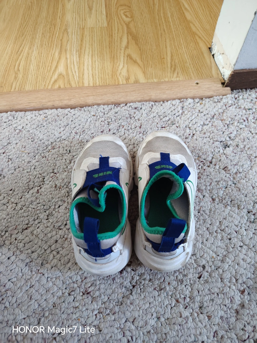 Nike Kids Shoes - photo 2