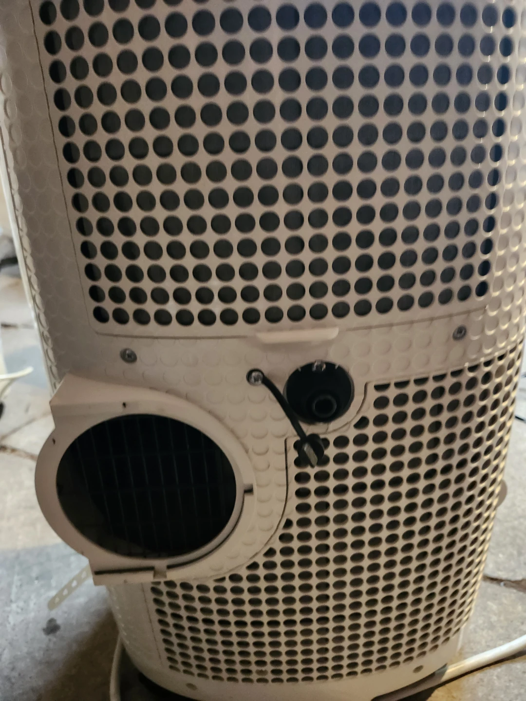 10000 BTU Portable Air Conditioner + window kit (Great cond!) - photo 4