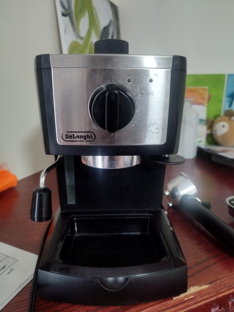 DeLonghi EC155M Manual espresso machine