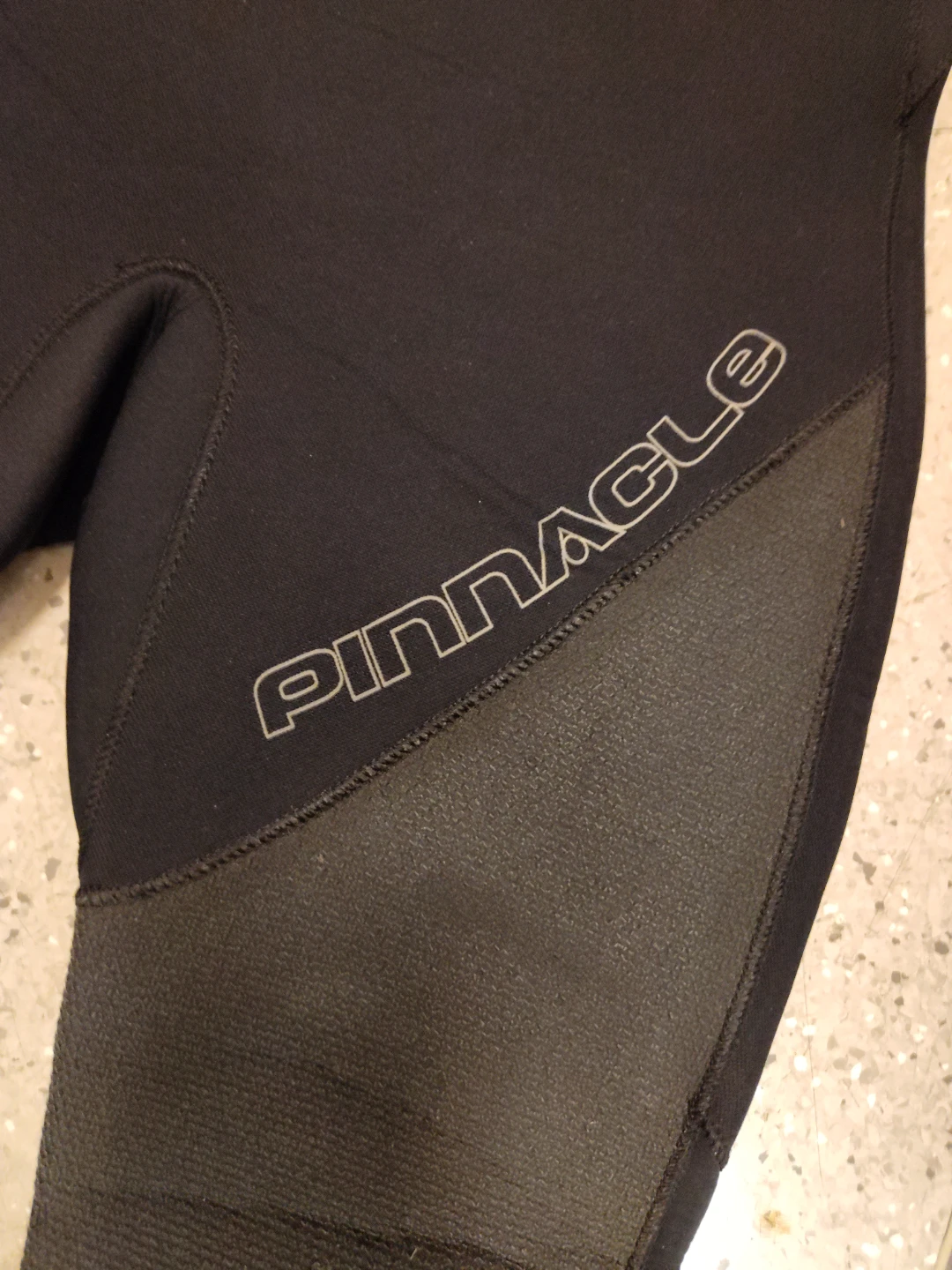 Pinnacle Extreme 8/6mm Ladies Wetsuit - Medium - photo 2