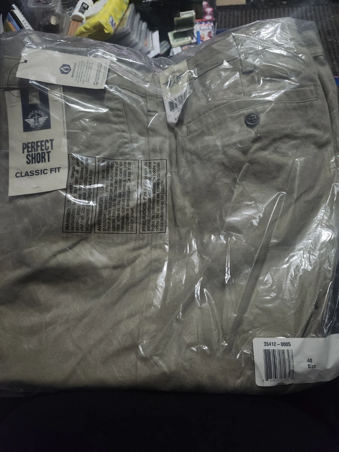 Dockers Perfect Short Classic Fit Men's Shorts - Size 40