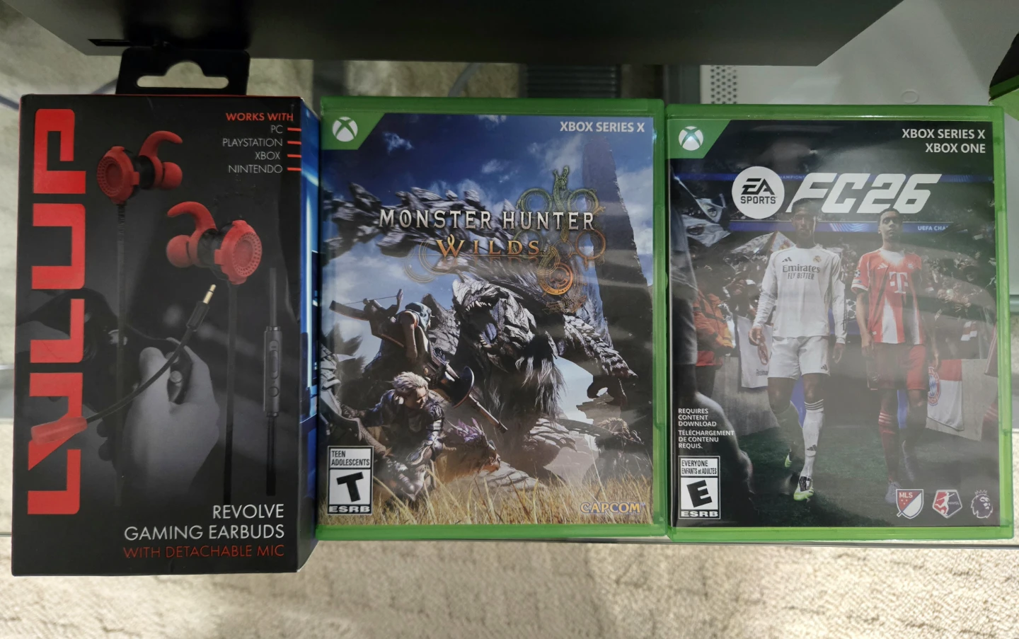 XBOX SERIES X 1TB BUNDLE + ELITE SERIES 2 + GAMES - photo 5