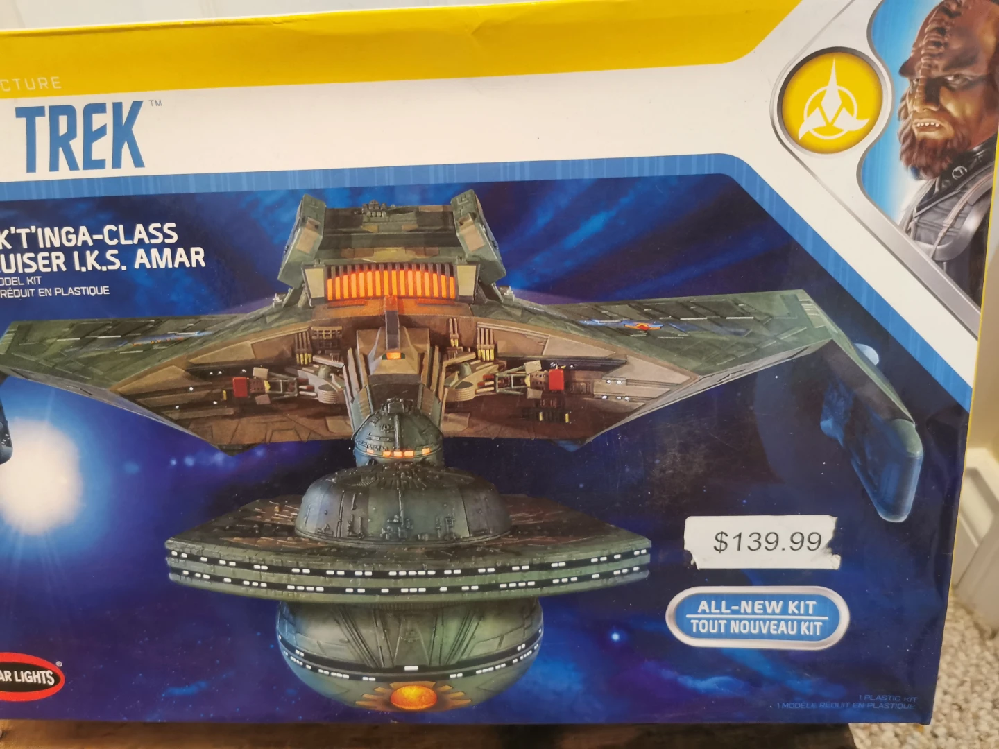 Star Trek Klingon K't'inga-Class Battle Cruiser Model Kit - photo 2