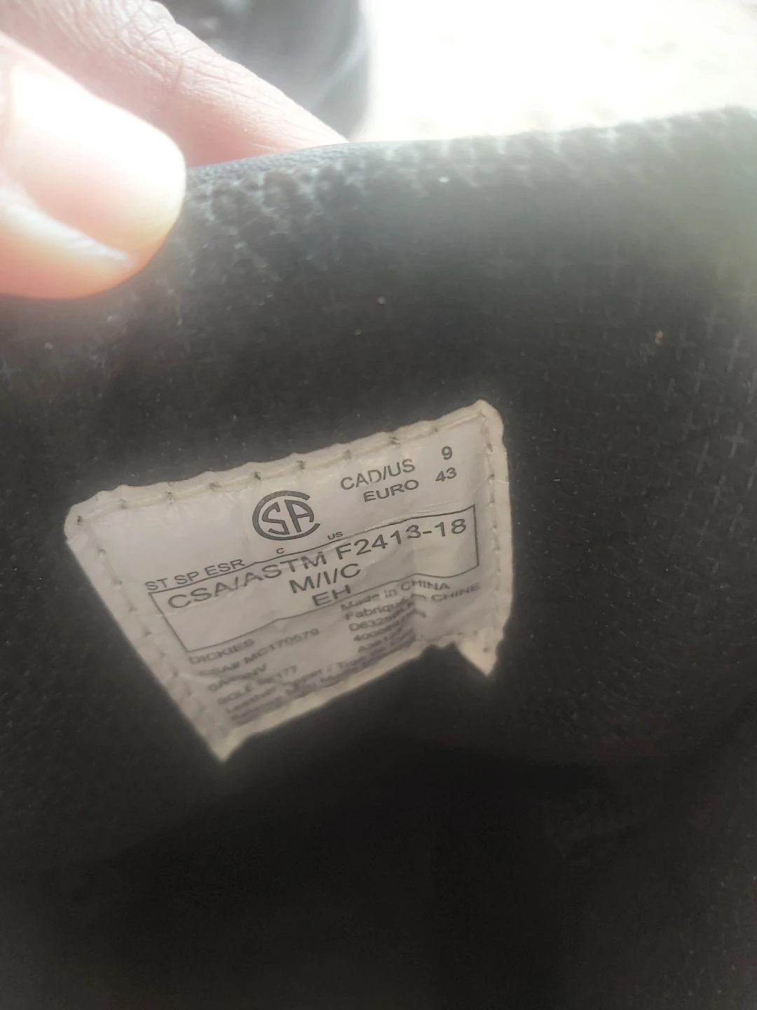 Dickies Black Work Boots - Size 9 CAD/US - photo 4