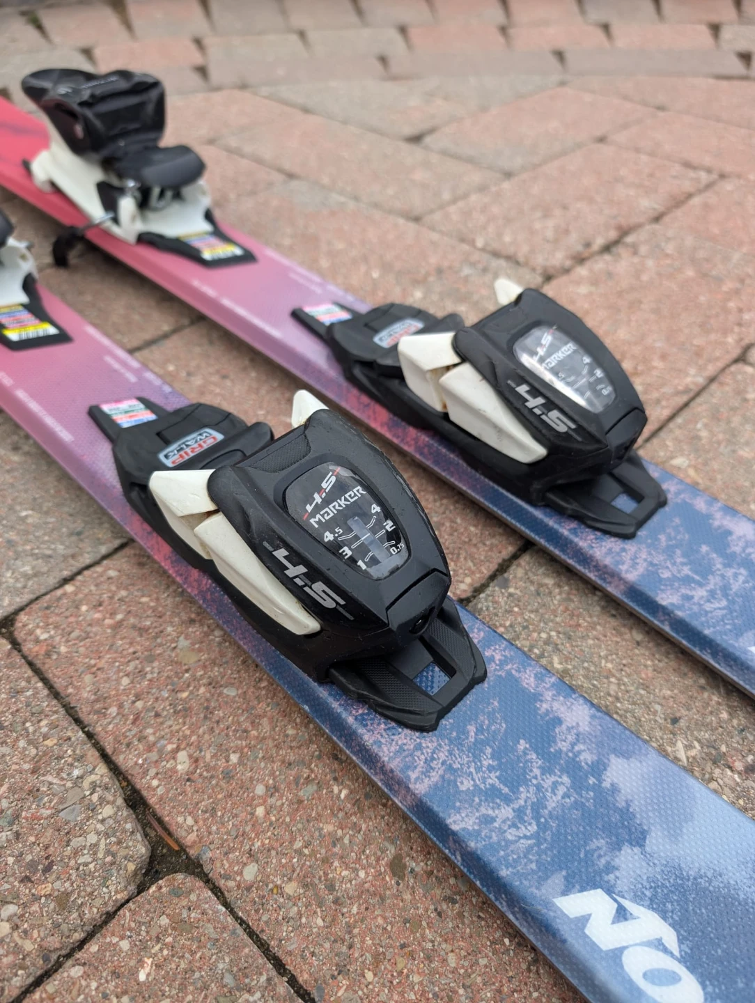 Nordica Team J Skis with Marker Bindings - 130cm - photo 4