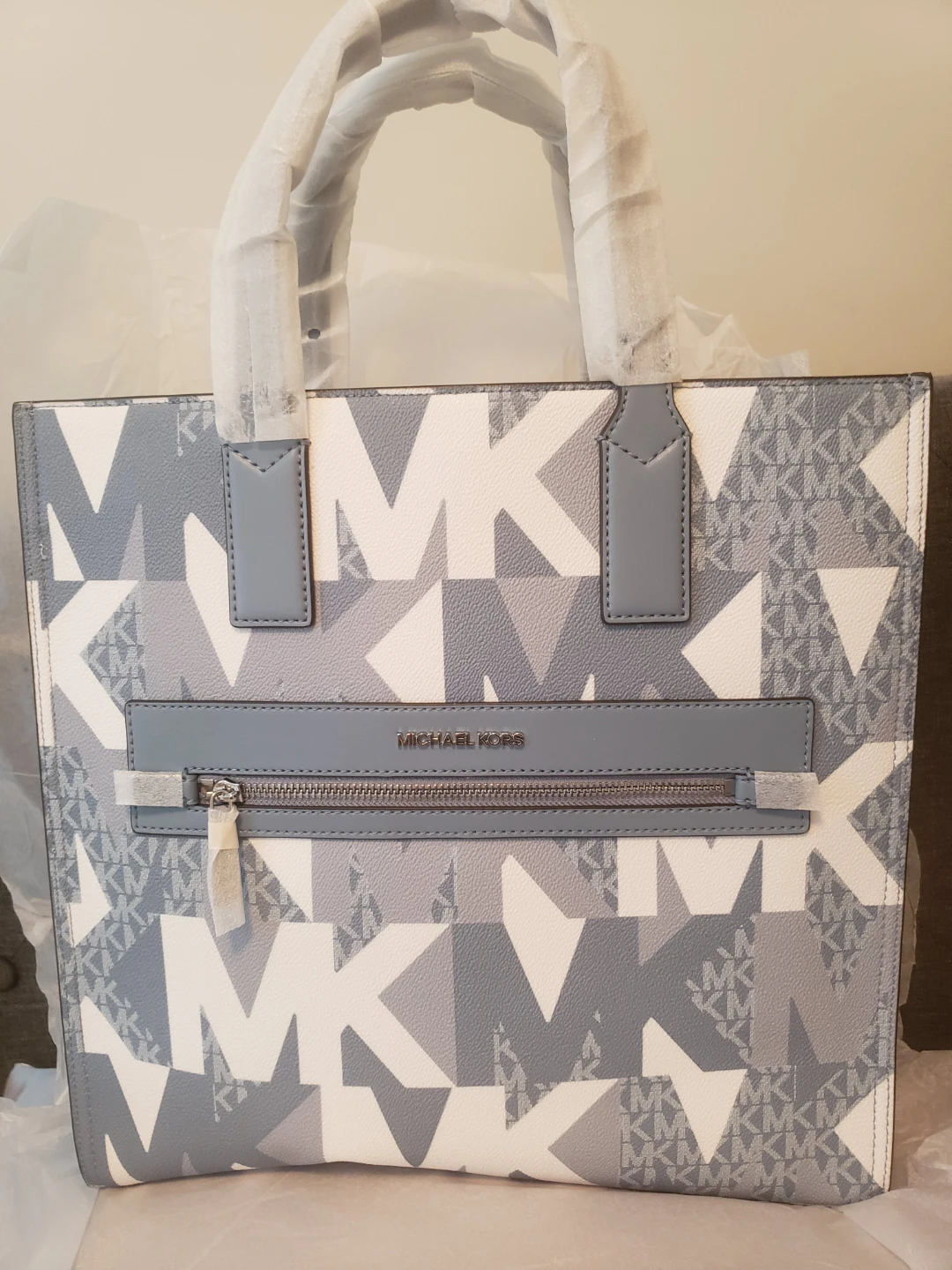 Michael Kors Kenly Tote Bag BNWT - photo 3