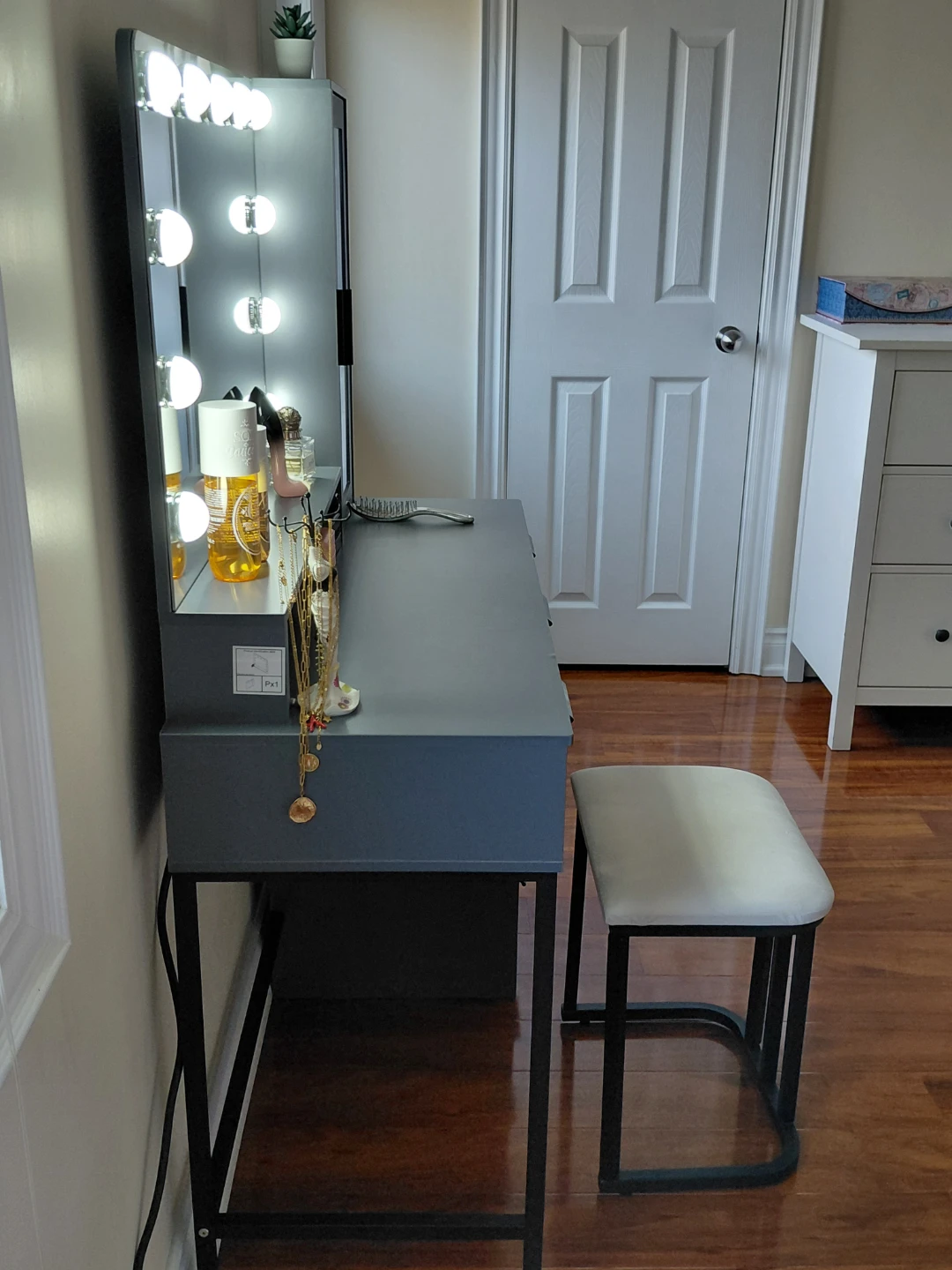 Grey Vanity Desk with Lighted Mirror and Stool - photo 3