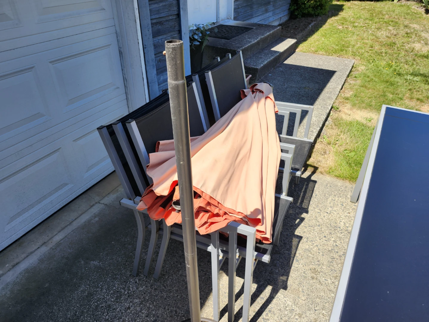 Patio Table with Umbrella Hole - photo 2