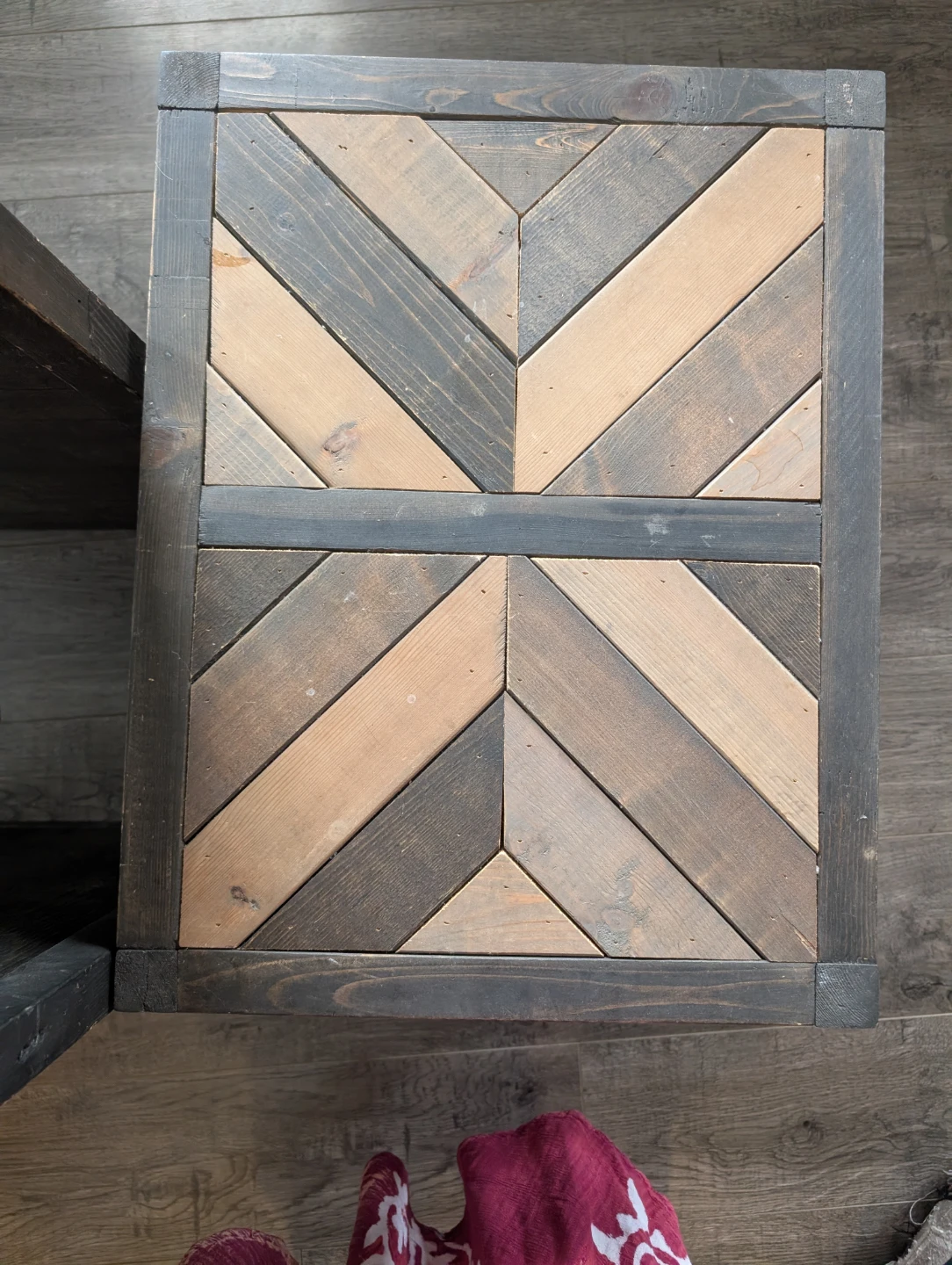 Wooden Coffee Table and End Table - photo 2