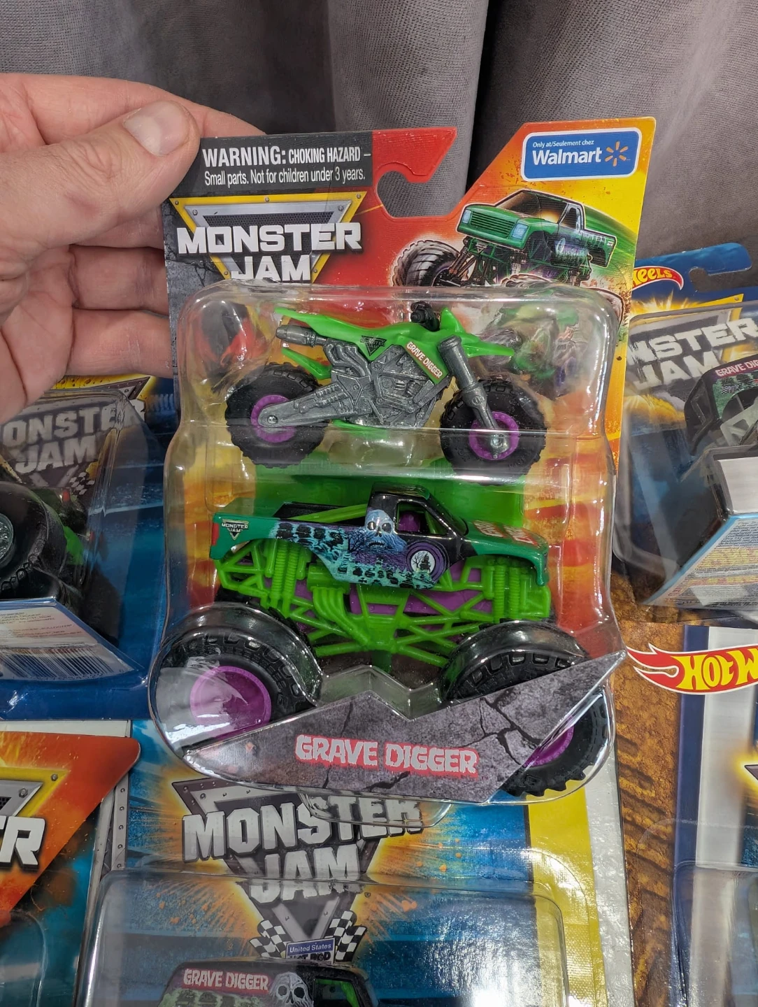 17 Hot Wheels Monster Jam  Toy Trucks