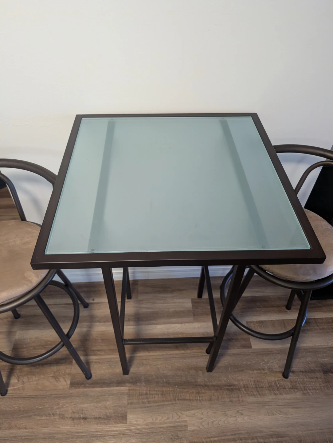 2-Piece bistro Table and Stools Set - photo 2