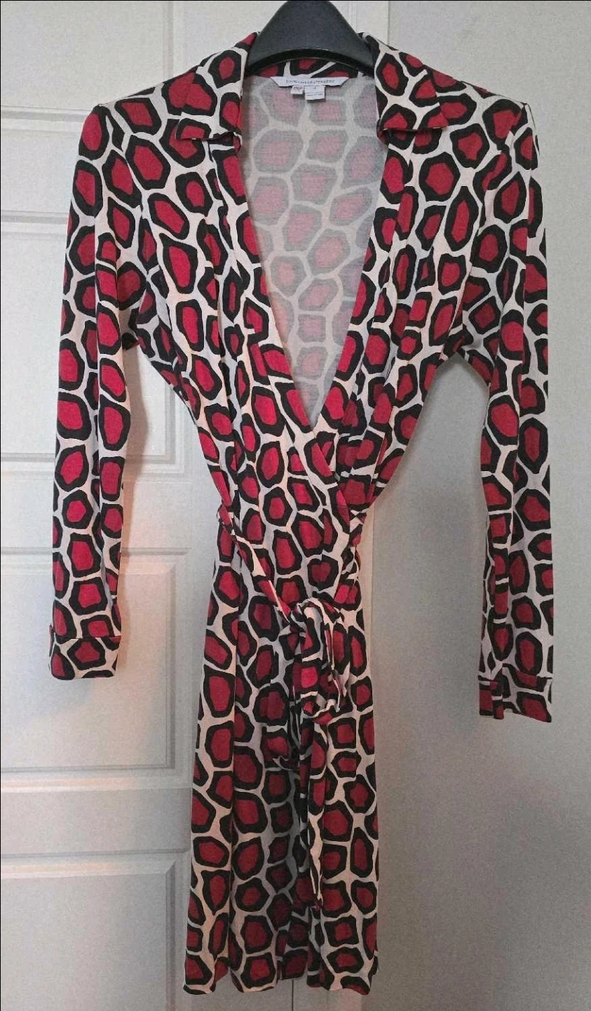 Diane von Furstenberg Silk Wrap Dress Size 14 - photo 2