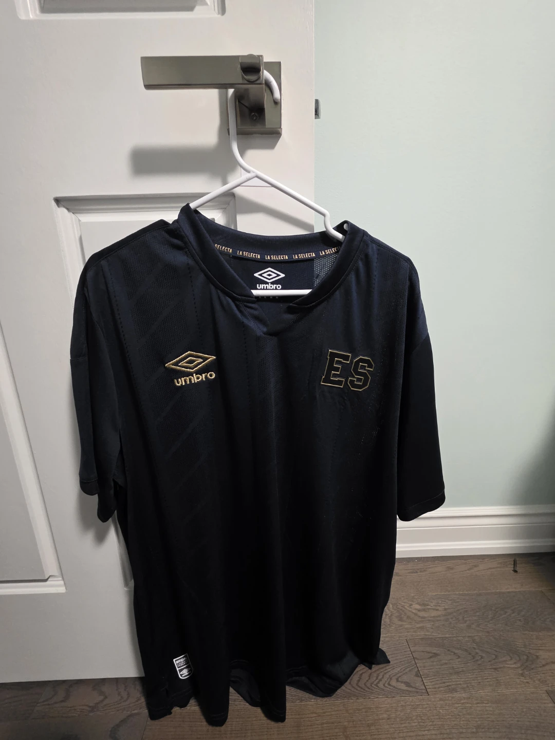 Umbro El Salvador "La Selecta" Soccer Jersey