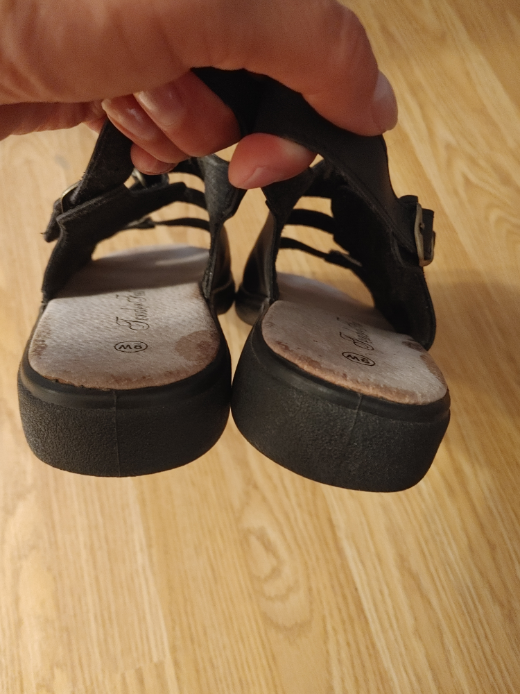 Women's Black Sandals Size 9 - photo 4
