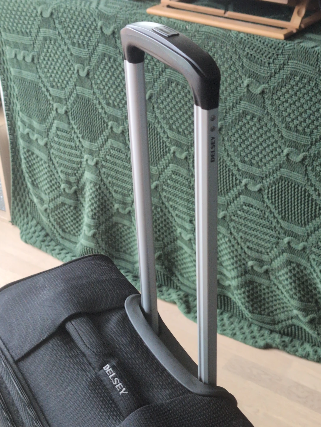 Delsey Black Hardside Spinner Luggage - photo 5