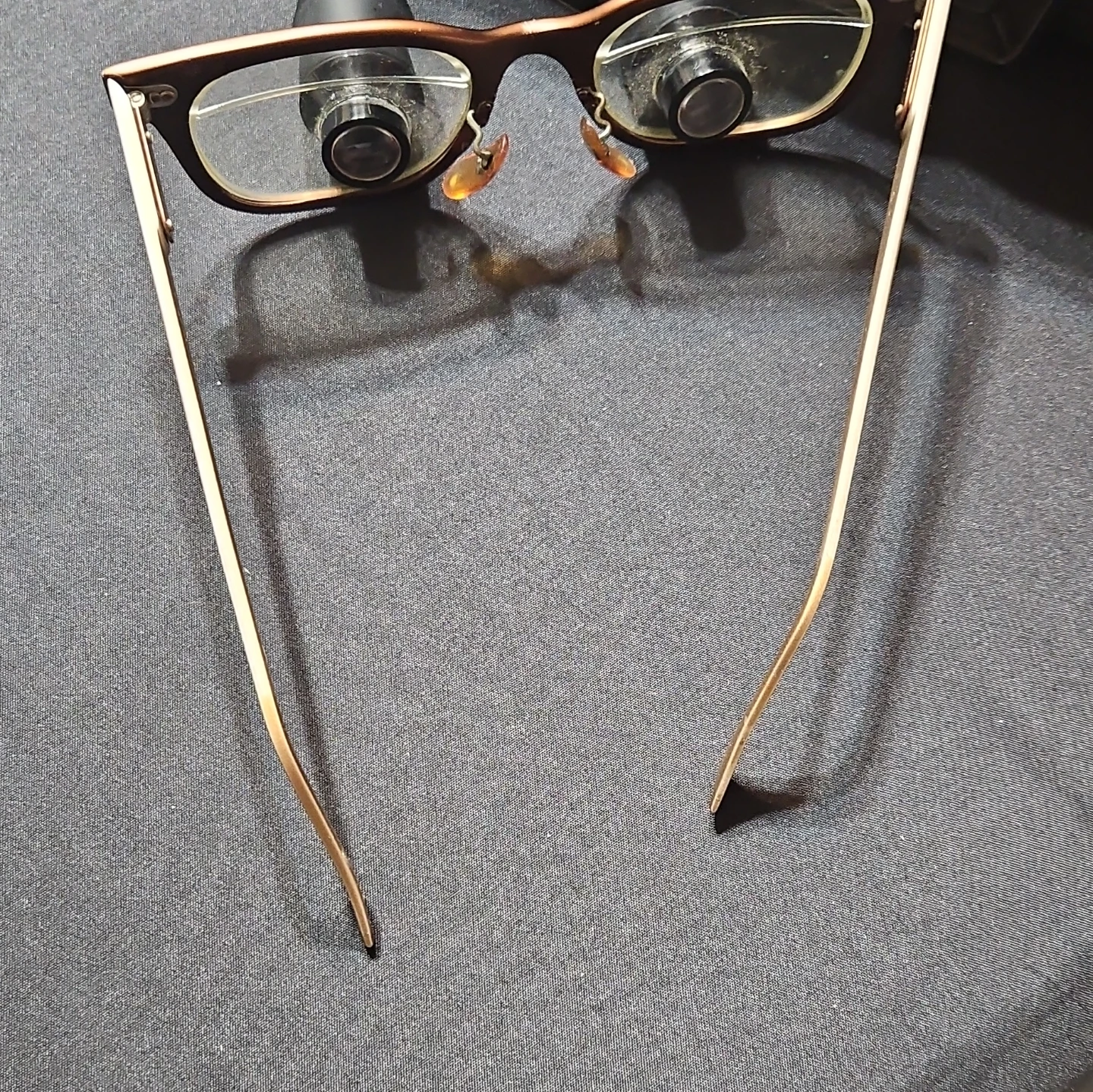 Surgical protective glasses with magnifying Loupes - photo 3